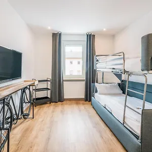  Apartment Condos